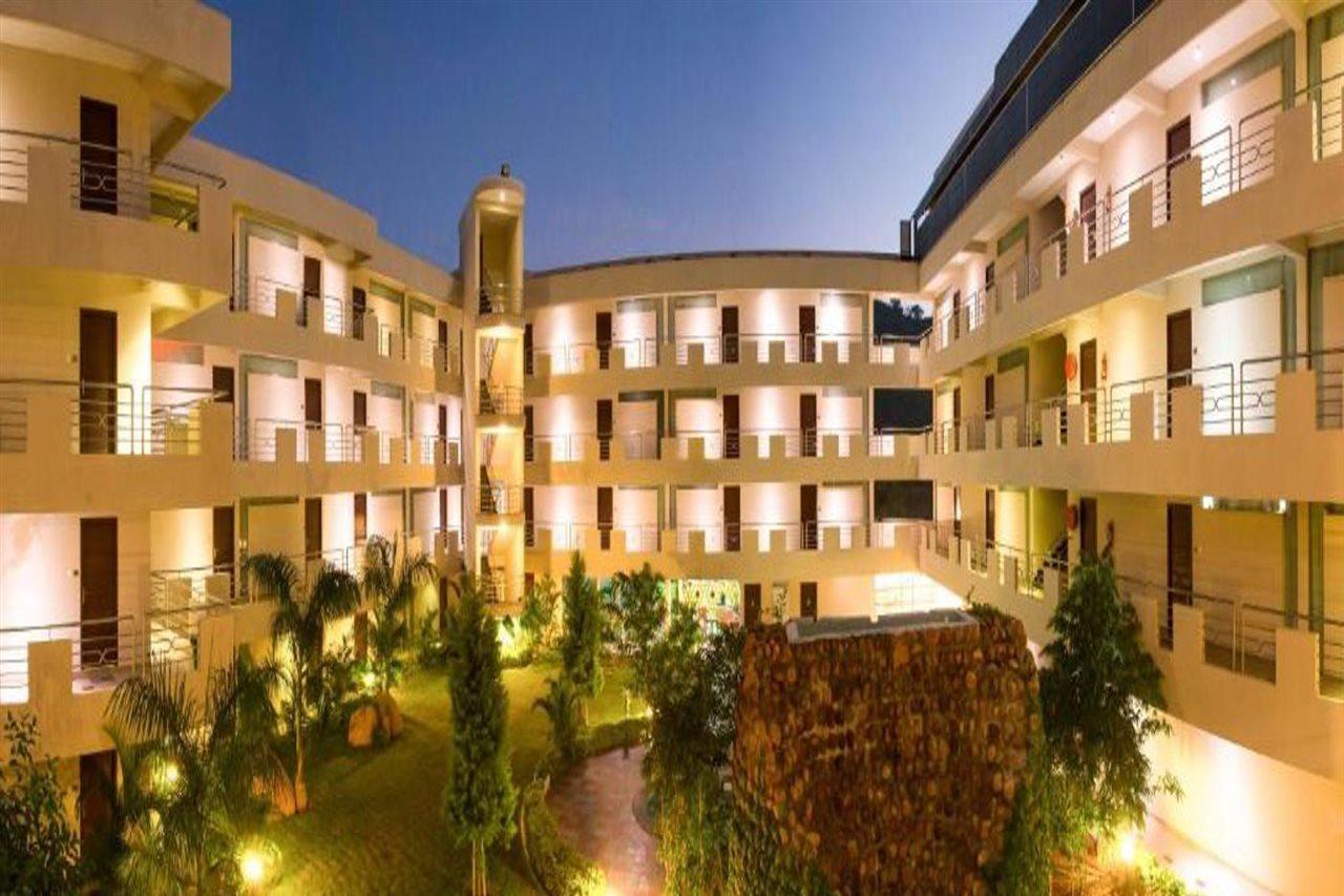 Hotel Sterling Yelagiri Esterno foto